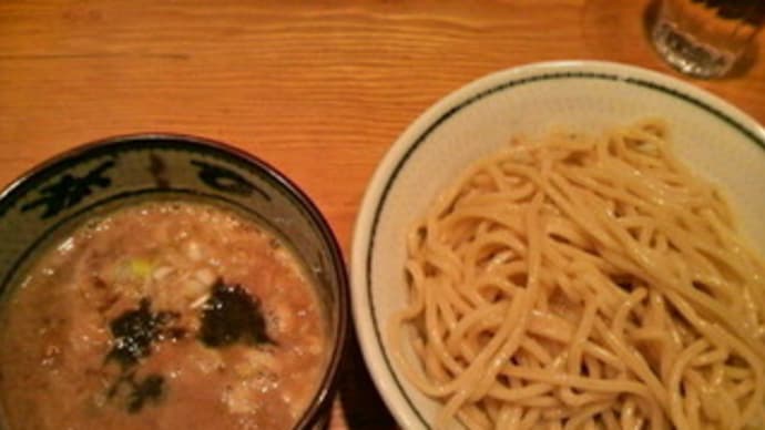 ラーメン2( 煮干麺新橋月と龜・新橋)