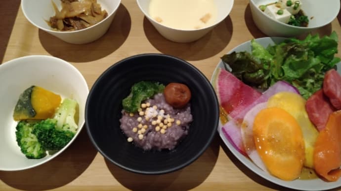 朝食