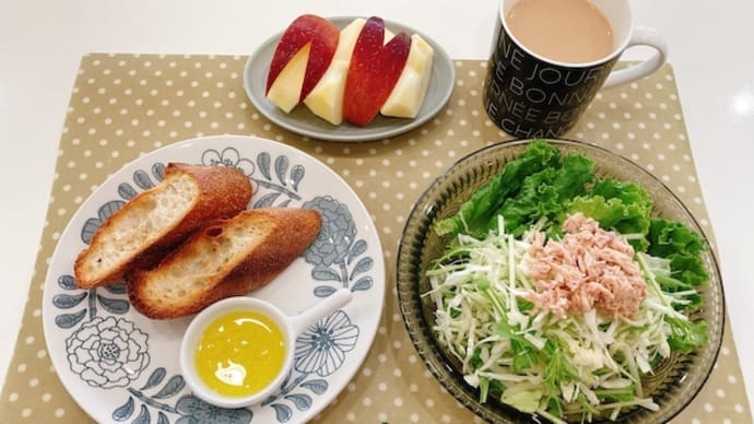 「メゾンカイザー」のバゲットで朝ごはんと、今日から 11月