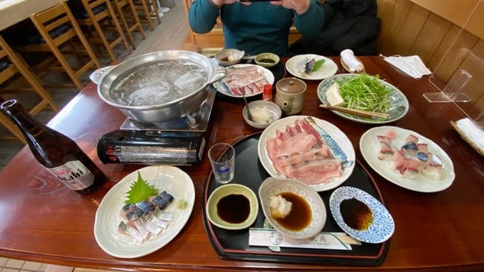 鮨・季節の料理　乱菊ずし