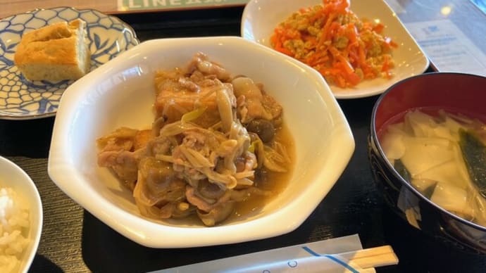 2/4(土) 厚揚げのきのこあんかけ 他(名古屋学芸大学Canteen)