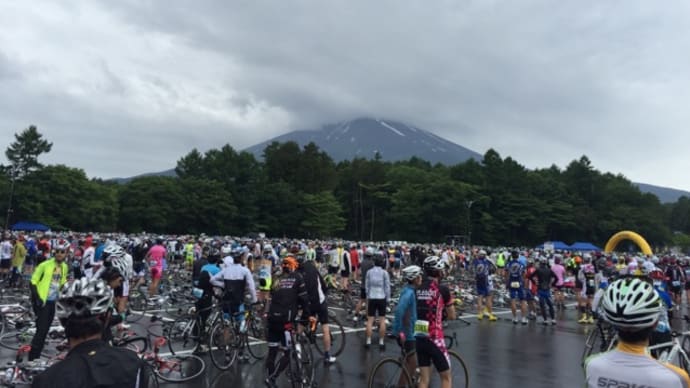 富士ヒルクライム完走できました。