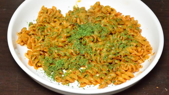 おっさんパスタ 7/25 トマトペーストとアンチョビの簡単パスタ フィジッリ版