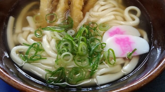 北九州の「うどん」と言えば #資さんうどん でしょう! #すけさんうどん #ごぼ天うどん #北九州発祥 #福岡県北九州市 #うどんチェーン店