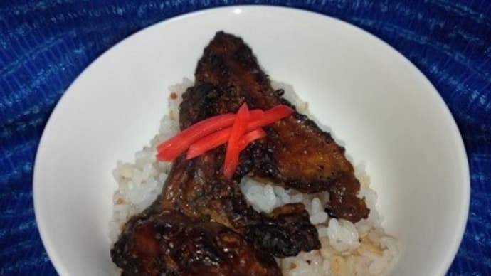 骨無し豚スペアリブなお総菜、これが最後でありがたぁ~く朝食にいただいたんだね:D