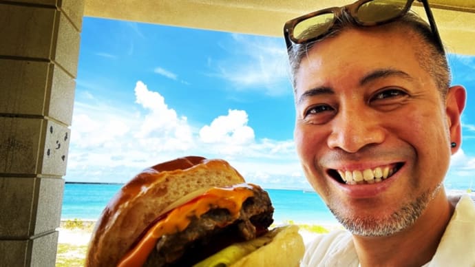 【沖縄合宿】ハンバーガーとパイナガマビーチ