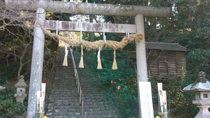 龍尾神社詣でと茶筒と宿題