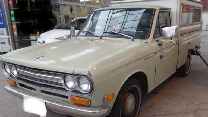 羅臼アポロ石油です(*^▽^*) 日産ダットサン!レトロ感イイね~そしてダイヤメンテ車他見てね~