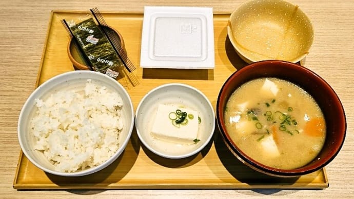 やよい軒(茅場町店)で納豆朝食+豚汁に変更(2025年4月9日)