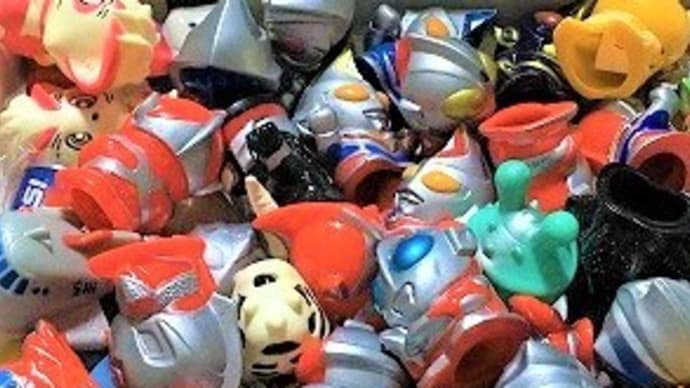 最近 精神不安定?→こんな時は→コレクションの整理が一番→「ウルトラマン(指人形)」でリフレッシュ(^^)