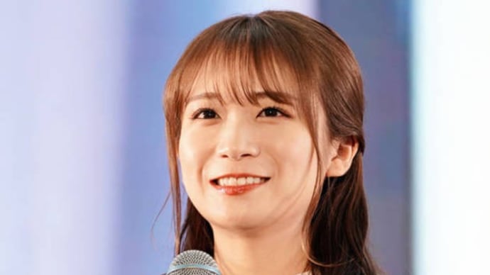 乃木坂46秋元真夏、“卒業記念写真集”の発売&パネル展に感謝「大きいパネルや愛のこもったPOPも…」