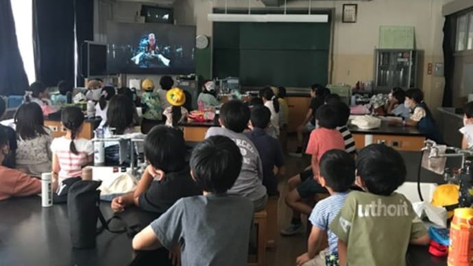 土曜スクール「映画鑑賞」