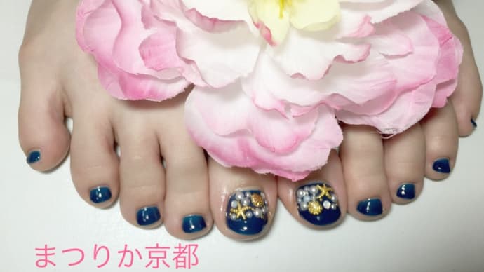 フットネイル:海の中
