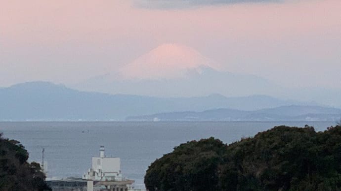 佐島の丘で富士山と伊豆大島を眺めて~