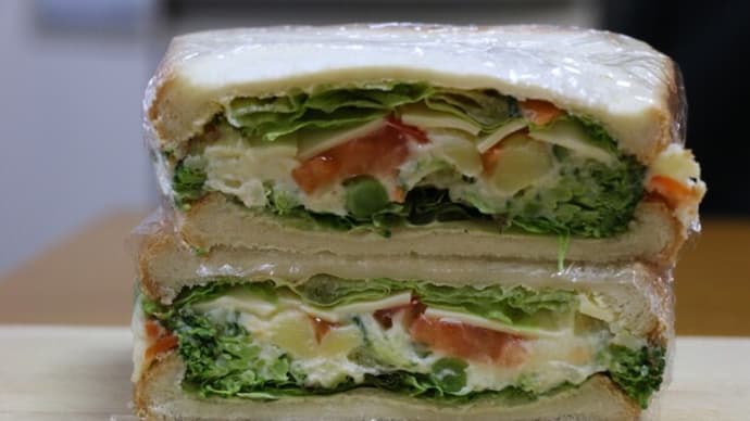 サンドイッチは朝ご飯🥪