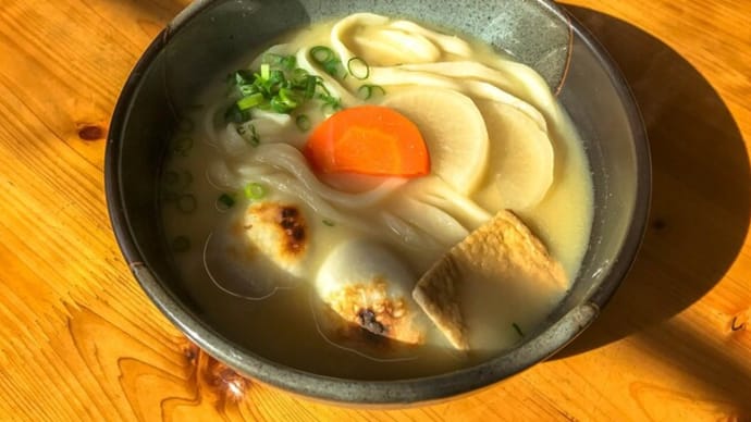 白味噌餡餅雑煮うどん