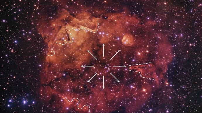 新しいESO画像に捉えられた「微笑む猫」星雲