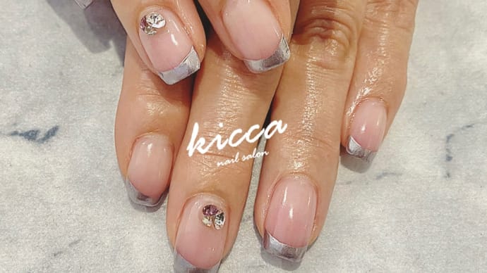 【metallic】 クールでかっこいいメタリックフレンチ✨