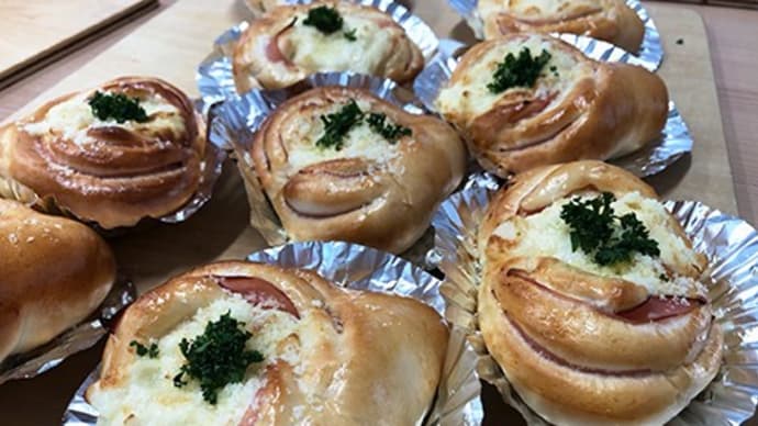 教える側の立場で作る初級のパン