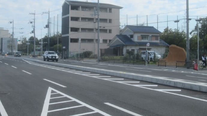 新名神枚方トンネル情報館の建物が完成(2024/11/4時点)