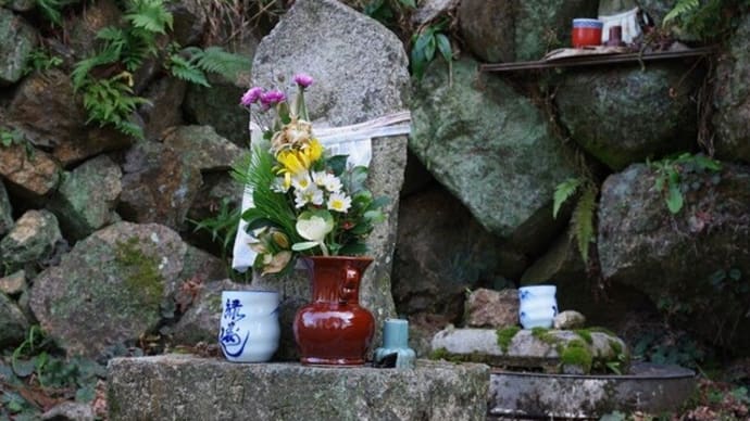 坂道の十三街道を歩く