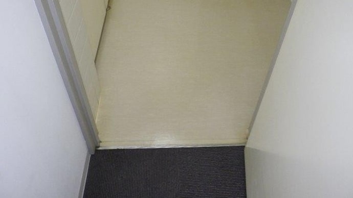 古いビルの原状回復工事 オーナー編 最終回 トイレの床貼替 ビフォーアフター