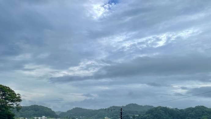 今日は海開き