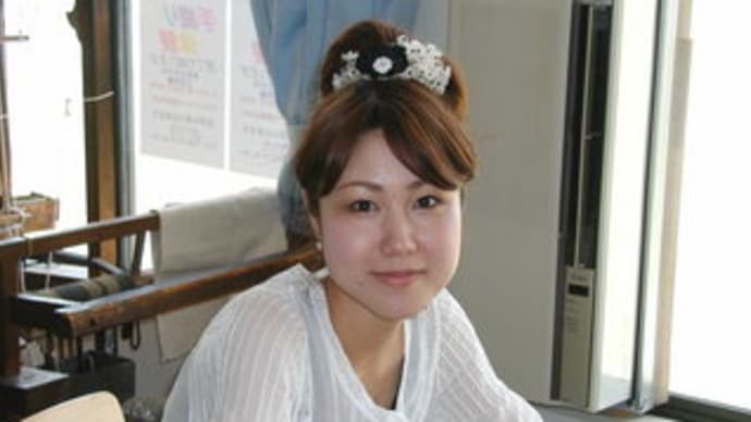 ⑤　美人５人娘の手織り体験！　名古屋市の　沢尻さん