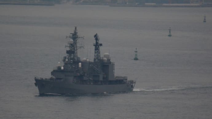 DD-158 護衛艦うみぎり あさぎり型護衛艦 海峡航行姿