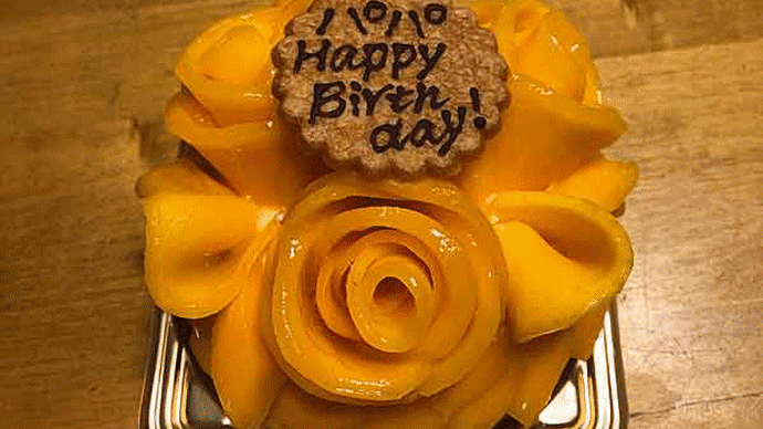 My Birthday！③ 「カフェ・コムサ」のマンゴーローズケーキ！