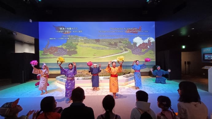 沖縄 勝連城跡で感動の中高生 劇パフォーマンス!!