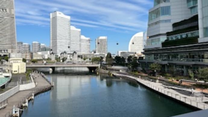 横浜の桜木町で…