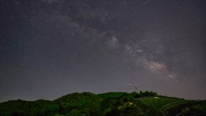 01/May 天の川🌌と朝焼けの富士山とキビタキとコマドリとコルリと相思鳥