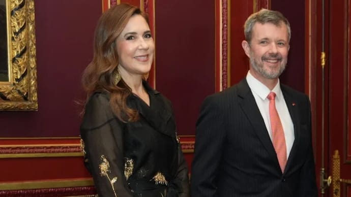 フランス訪問二日目、またしても圧巻なメアリー王妃