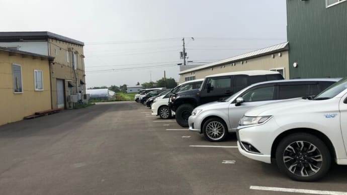 週明け月曜日のスタッフ駐車場