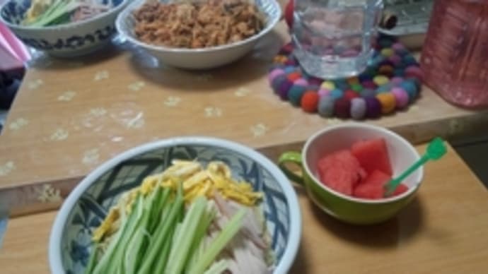 木曜も雨から始まりました