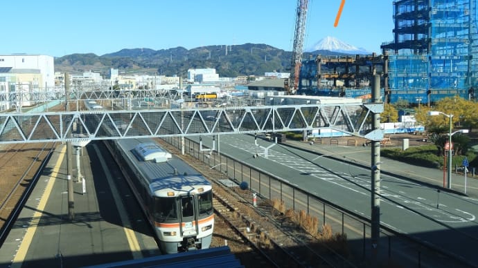 東海道線清水駅、清水港江尻のりば付近の風景（２０２４年１月）