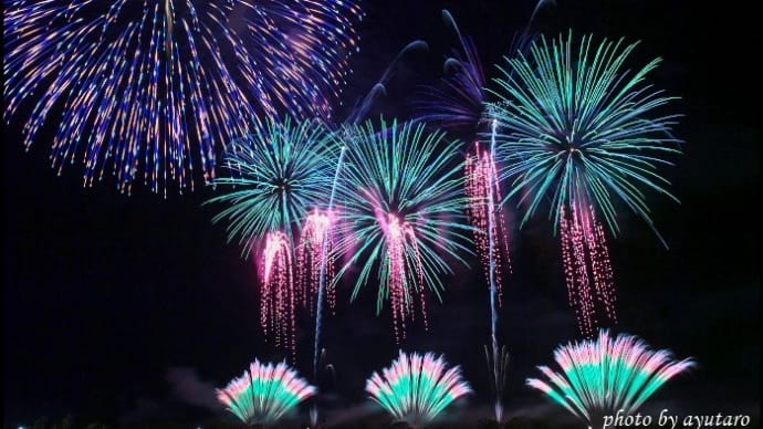 一ツ瀬川花火大会~大曲の花火も