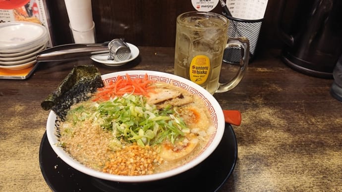 「ラーメン「まこと屋」長田南店」!!「九条ねぎ「背脂醤油ラーメン」味玉トッピング」!!