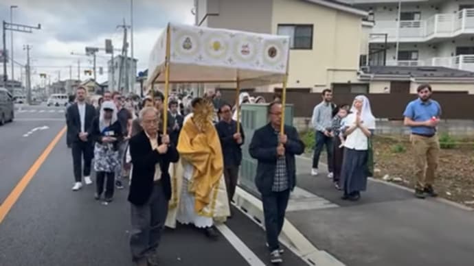 今日は御聖体の祝日の荘厳祭を祝いました!