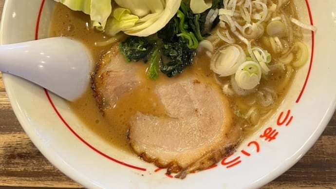 「松福 長浜海岸店」でうまいラーメンを堪能する!