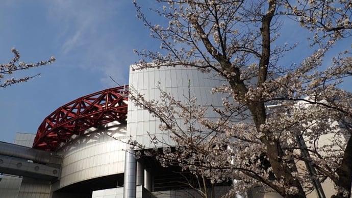 ”あーすぷらざ”の桜