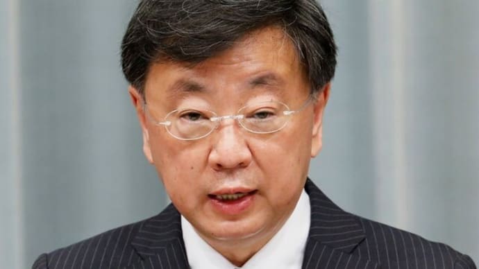 健康保険の資格確認書、廃止期限の設定など想定せず=官房長官