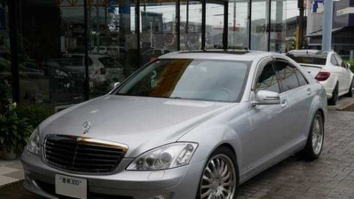 W221エアサスペンション交換