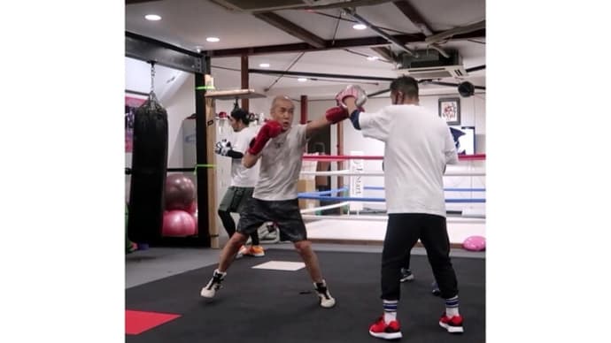 あしたのジャッキー(左アッパー編) keep weight on left leg and throw left uppercut