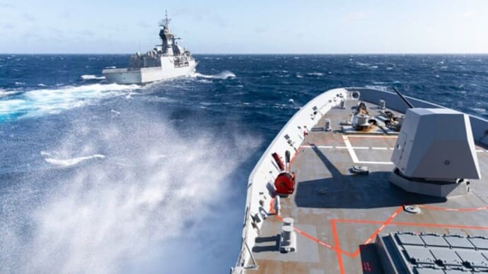 中国のスパイ船がオーストラリア沖で海軍訓練を視察