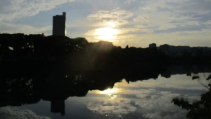 広島市の夕暮れ・・・トワイライト・・・とても好きな時間帯です 皆さま、今日も1日ご苦労様でした!