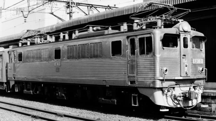 １９８６年１０月に撮影したEF30形電気機関車