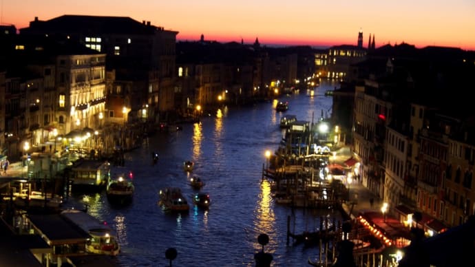 イタリア・夜景🌟  ヴェネツィア　X'mas 🎄 とリアルト橋✨✨