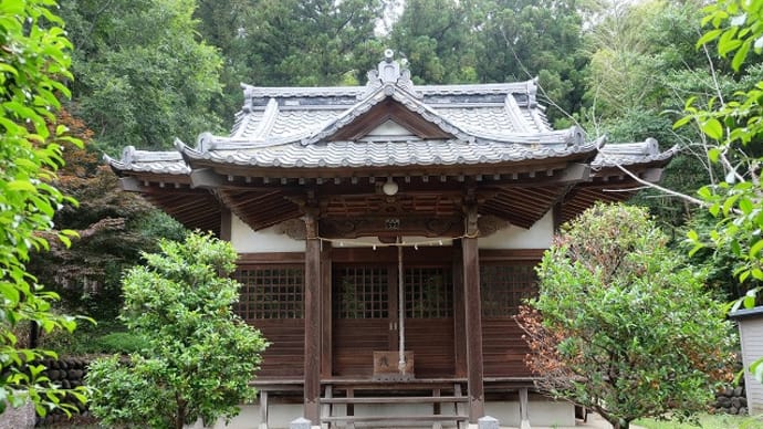 八宮神社の庚申塔群